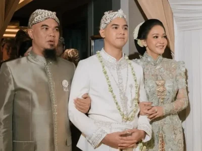 Ahmad Dhani dan Maia Estianty mendapingi Al Ghazali saat akad nikah. Foto: Dok. Instagram @alghazali7