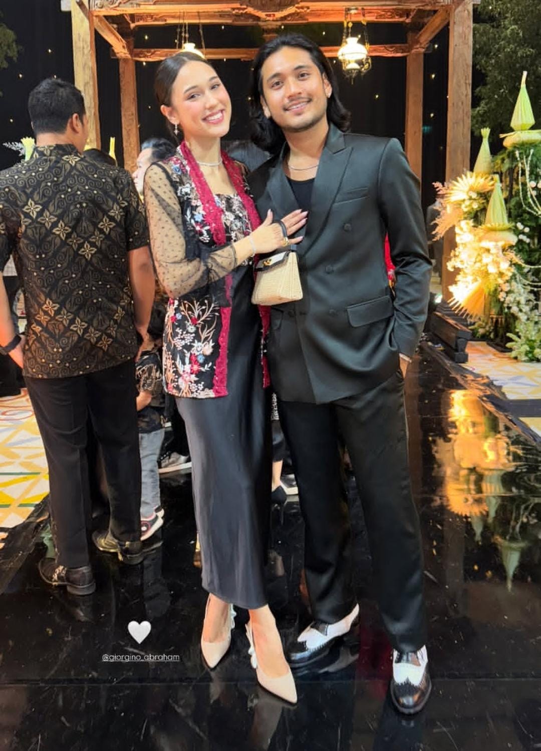 Yasmin Napper dan Giorgino Abraham di acara ngunduh mantu Al Ghazali. Foto: Dok. Instagram @yasminnapper