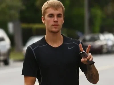 Justin Bieber membuat khawatir netizen (Foto: Instagram/justinbiebercrewinfo)