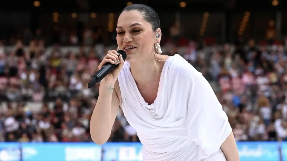 Bangkit dari Kanker, Jessie J Siap Kembali ke Panggung