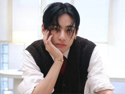 V BTS berangkat ke Paris untuk menghadiri acara Celine. Foto: Dok. Weverse