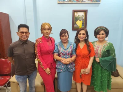 Inul Daratista, Nia Daniaty, dan Joe Tobing Nostalgia Rekaman. (Foto: Agnes/Nyata)