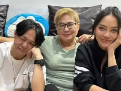 Erika Carlina bersama DJ Bravy dan ibu si DJ. Foto: Dok. Instagram @eri.carl