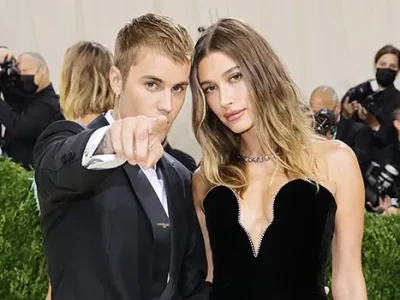Hailey mengejek haters di saat Justin Bieber merilis album ketujuh. Foto : Mike Coppola/Getty Images
