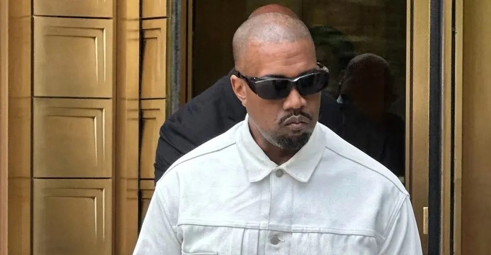 Kanye West Dilarang Masuk Australia Imbas Lagu ‘Heil Hitler’