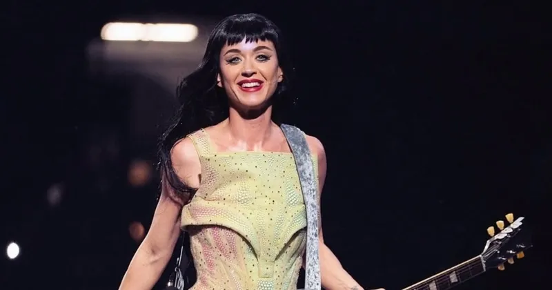 Katy Perry Nyaris Celaka saat Konser di Australia