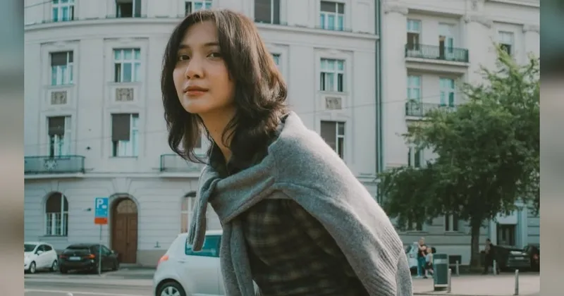 Tidak Suka Olahraga, Sheila Dara Nge-Gym Demi Film ‘Sore’