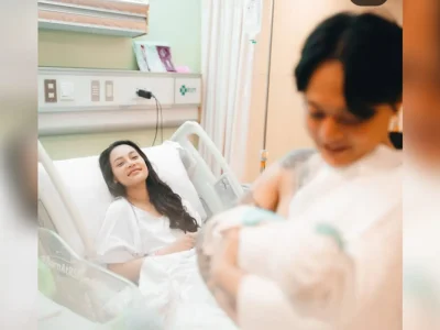 DJ Bravy saat menggendong anak Erika Carlina. (Foto: Instagram/bravyson.vconk)