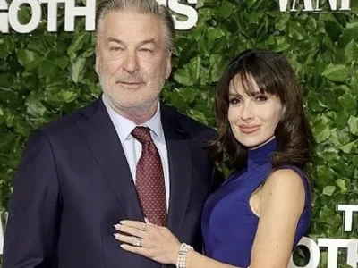 Alec Baldwin dan Hilaria Baldwin. Foto : DIA DIPASUPIL /Getty Images