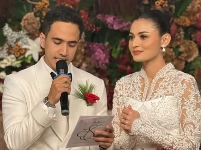 Rachquel Nesia dan Kevin Royano resmi menikah. Foto : Instagram/rachquelnes