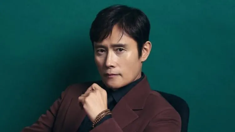 Lee Byung Hun Raih Special Tribute Award di Festival Film Toronto