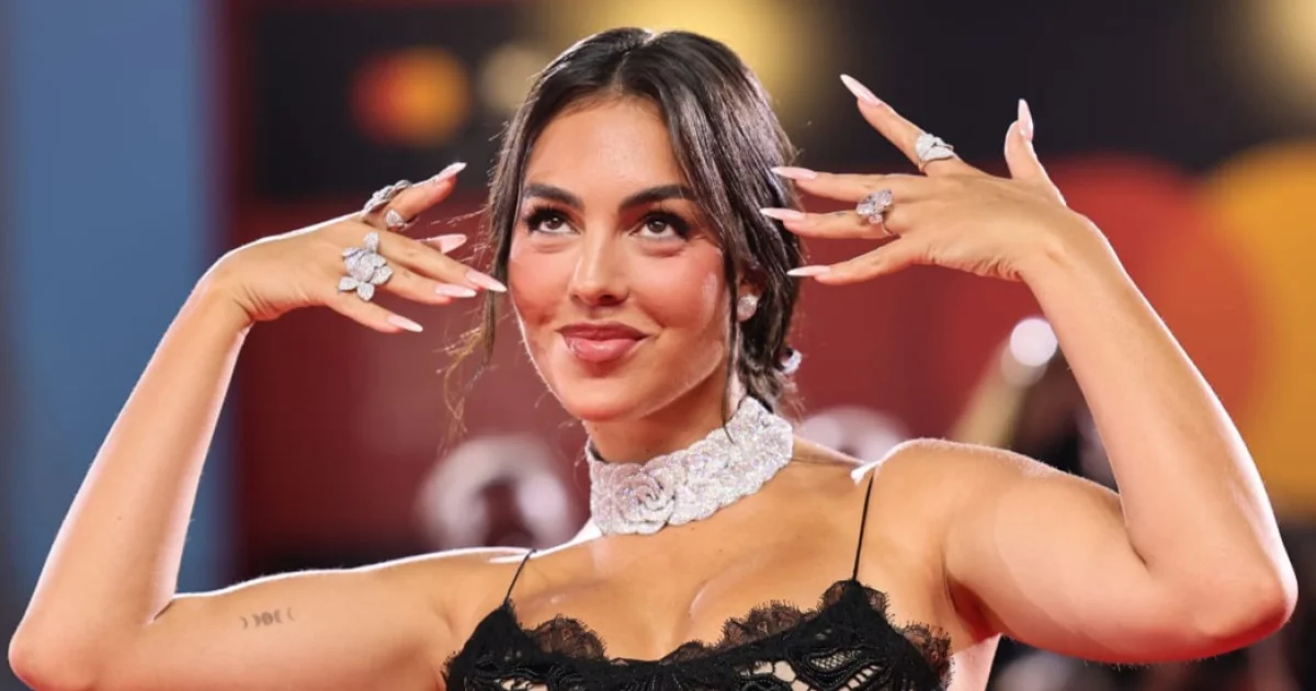 Gaya Georgina Rodriguez, Pamer Cincin Tunangan di Festival Film Venesia 2025
