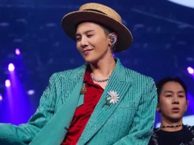 G-Dragon menggunakan jet pribadi selama tur konser di Amerika Serikat. Foto: Dok. Instagram @fanplusonedotcom
