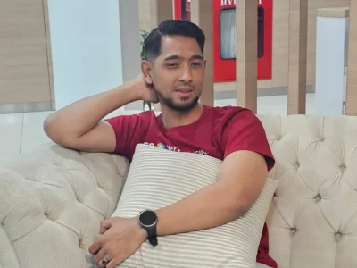 Arya Saloka brewokan. (Foto: Agnes/Nyata)