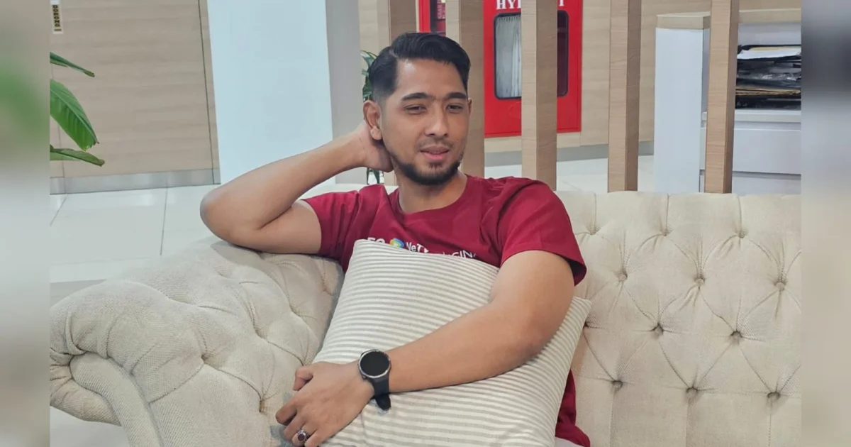 Arya Saloka Cuek Tampil Brewokan, Serius Dalami Peran Dokter Anak