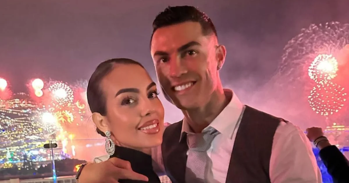 Kisah Cinta Cristiano Ronaldo-Georgina Rodriguez, Cinderella di Dunia Nyata