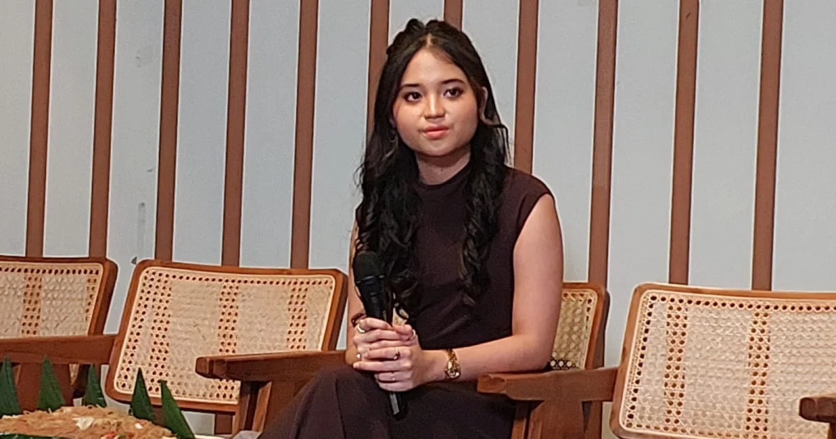 Dinda Putri Ajak Pendengar Melepas Masa Lalu lewat Single Kedua ‘Berlalu’
