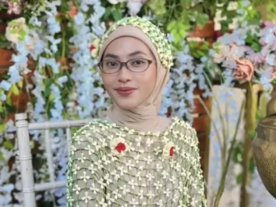 Feby Putri Jalani Siraman. Foto : Instagram/fbyputrinc