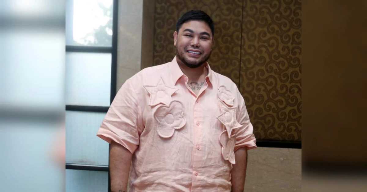 Ivan Gunawan Menjahit Harapan di Indonesia Goes Pink 2025