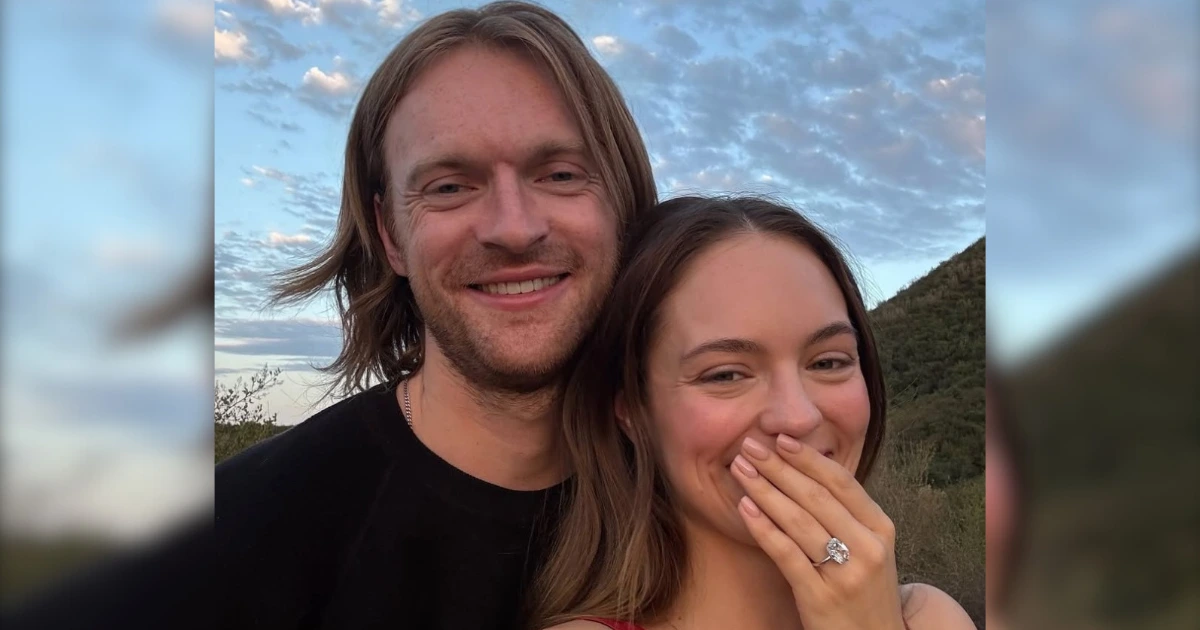 Kakak Billie Eilish, Finneas O’Connell Lamar Aktris Claudia Sulewski