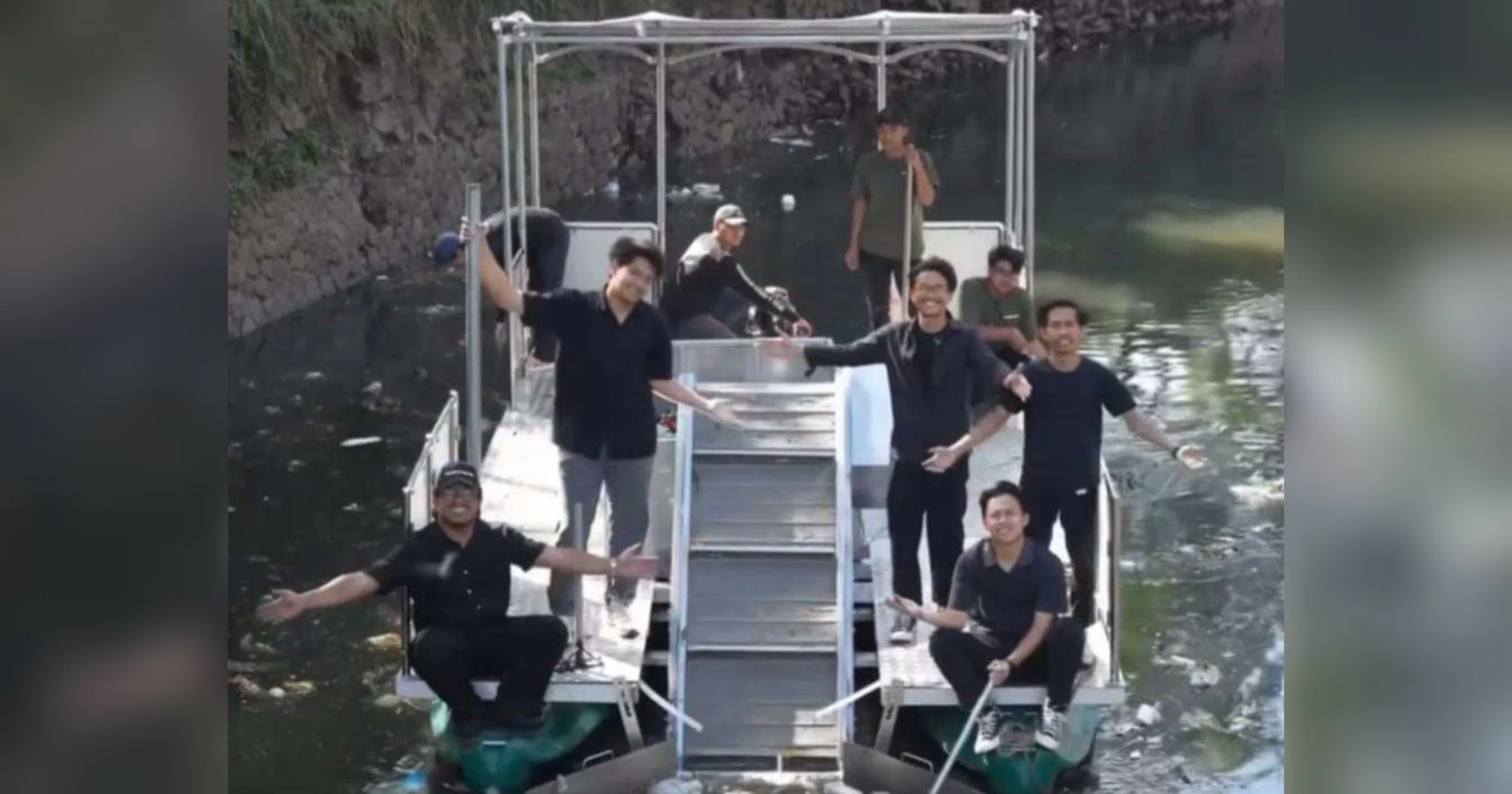 Pandawara Group Kenalkan Perahu Canggih, Bisa Angkut 3 Ton Sampah Sungai