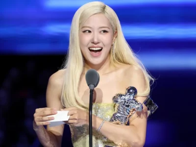 Rose BLACKPINK menang Song Of The Year di MTV VMA 2025. Foto: Dok. Manny Carabel/Getty Images via Rolling Stone