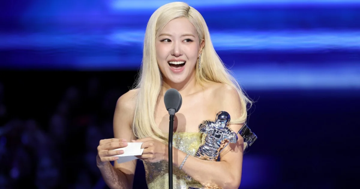 Berkat ‘APT’, Rose BLACKPINK Terima Song of The Year MTV VMA 2025
