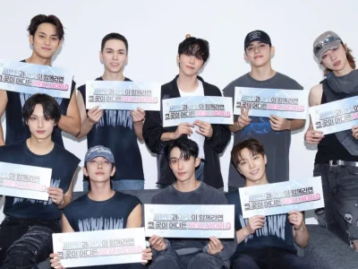 SEVENTEEN menggelar tur konser. Foto. Dok. X @pledis_17