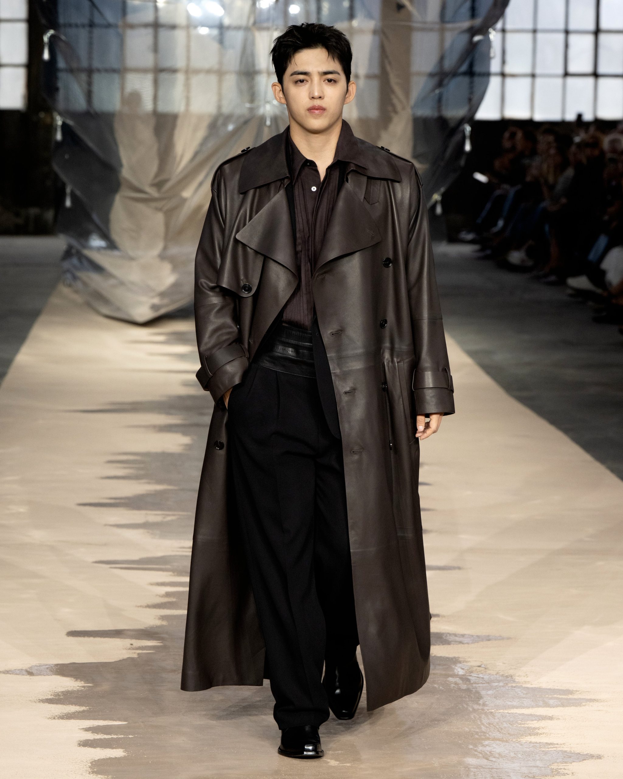 S.Coups SEVENTEEN di runway BOSS. Foto: Dok. X @billboard