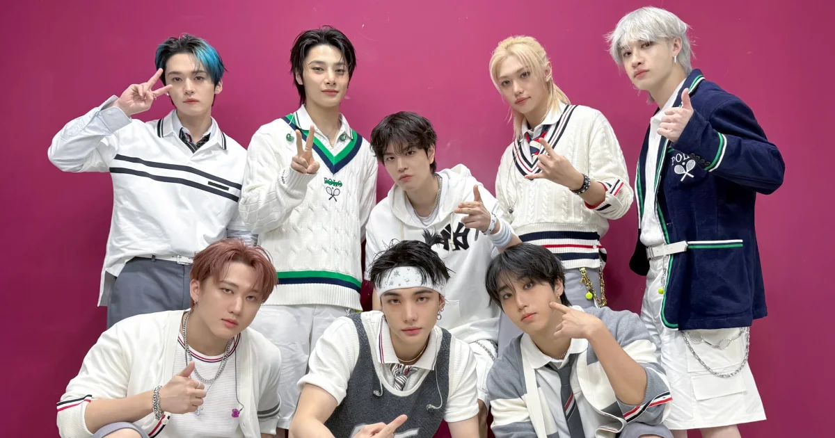 Cetak Sejarah di Billboard, Stray Kids Dapat Hadiah Plakat Emas 75 gram