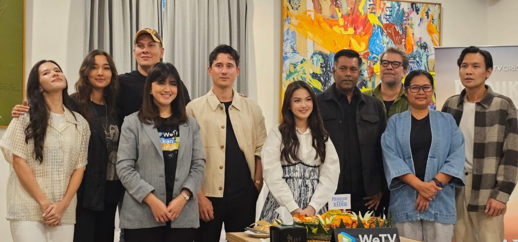 Para pemain serial WeTV 'Menikahi Jadi yang Kedua'. (Foto: Agnes/Nyata)