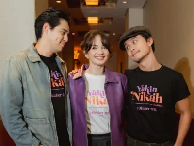 Enzy Storia (tengah) membintangi Film 'Yakin Nikah'. (Foto: Agnes/Nyata)