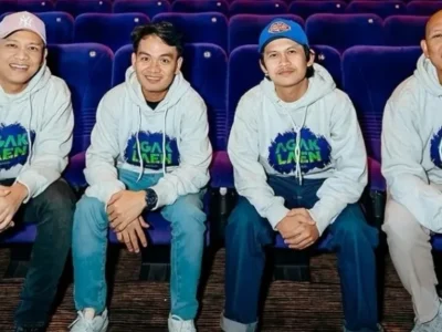 AGAK LAEN: Boris Bokir, Bene Dion, Indra Jegel dan Oki Rengga tampil di Pestapora 2025 (Foto: Instagram/boxofficemovie_)
