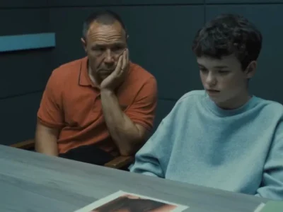 Stephen Graham dan Owen Cooper di serial ‘Adolescence’ (Foto: YouTube/Netflix)