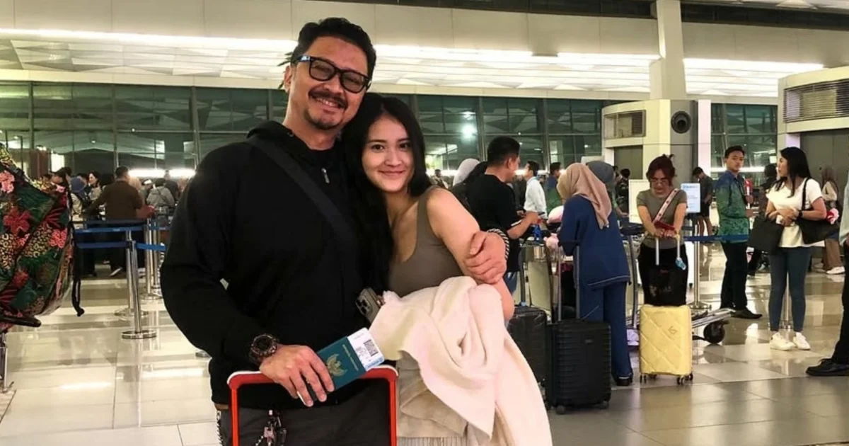 Bangganya Ferry Maryadi Antar Leya Princy Gala Premiere ‘Rangga dan Cinta’ di Korea Selatan