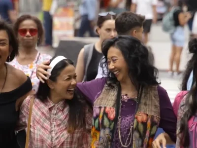 Para pemeran ‘Ratu Ratu Queens: The Series’ (Foto: YouTube/netflix Indonesia)