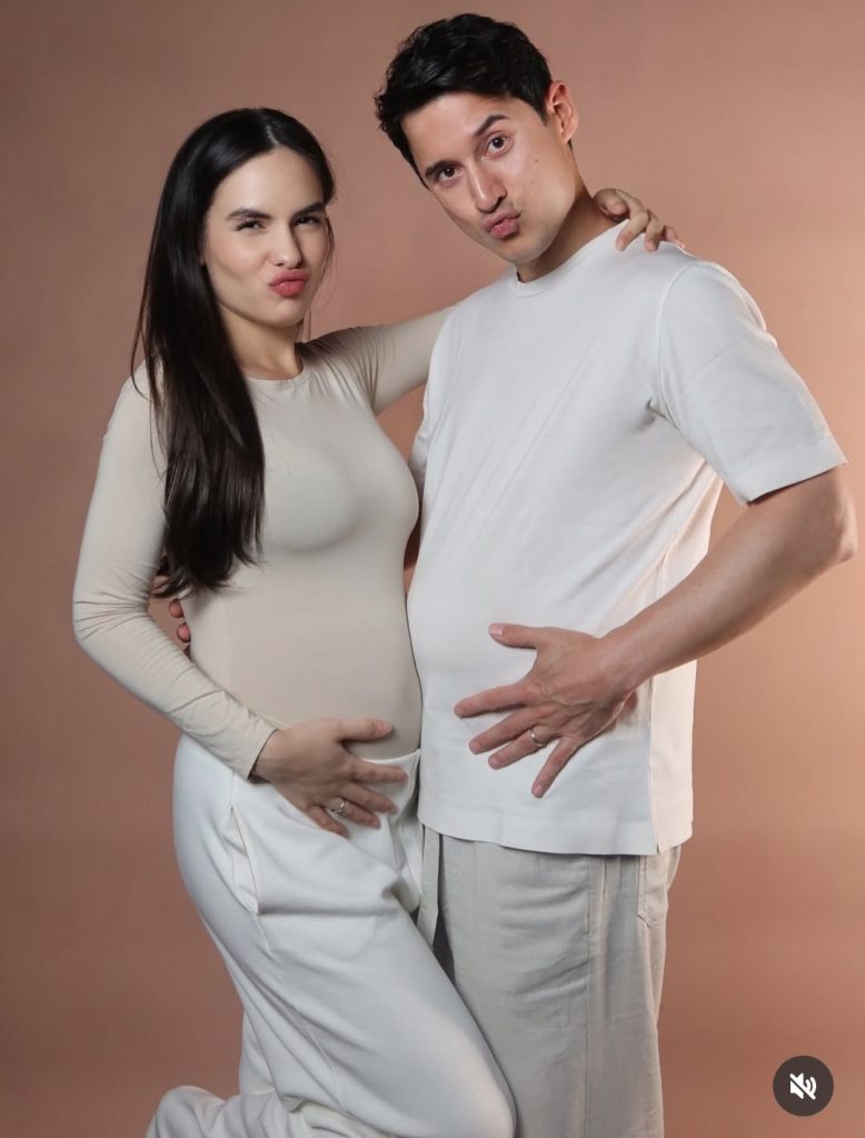 Pamer baby bump (Foto: Instagram/steffizamoraaa)