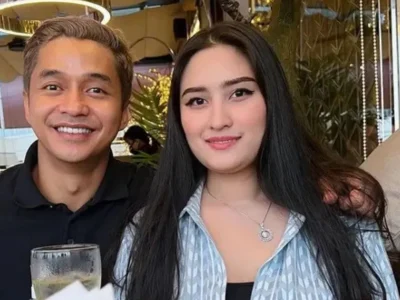 Angbeen Rishi dan Adly Fairuz. Foto : Instagram/angebeenrish
