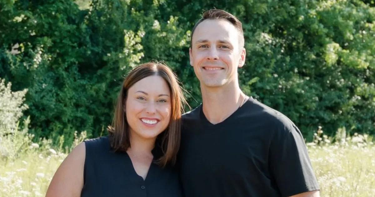 Anak Angkat Eminem, Alaina Scott Hamil Pertama