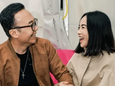 Ari Lasso dan pacarnya, Dearly Djoshua. Foto: Dok. Instagram @ari_lasso