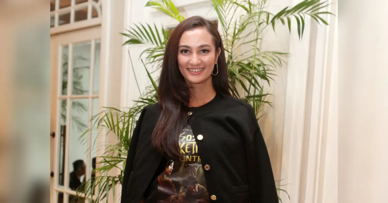 Atiqah Hasiholan Perankan Dukun Lintrik di Film Horor ‘Sosok Ketiga’