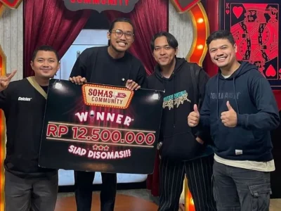 Eky Priyagung (dua dari kiri) dalam salah satu acara. Foto : Dok Pri