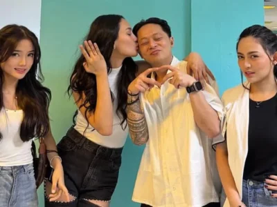 Erika Carlina dilamar DJ Bravy. Foto : Instagram/rachelvennya