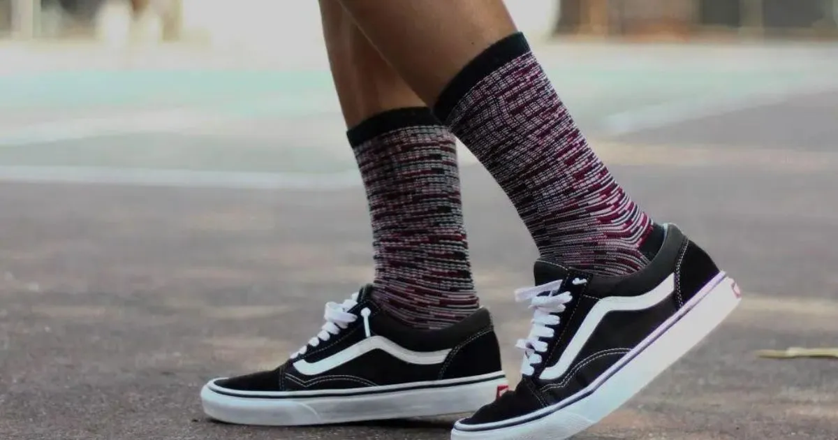4 Kesalahan Pakai Kaos Kaki yang Bisa Bikin Kaki Gatal, Bau hingga Infeksi