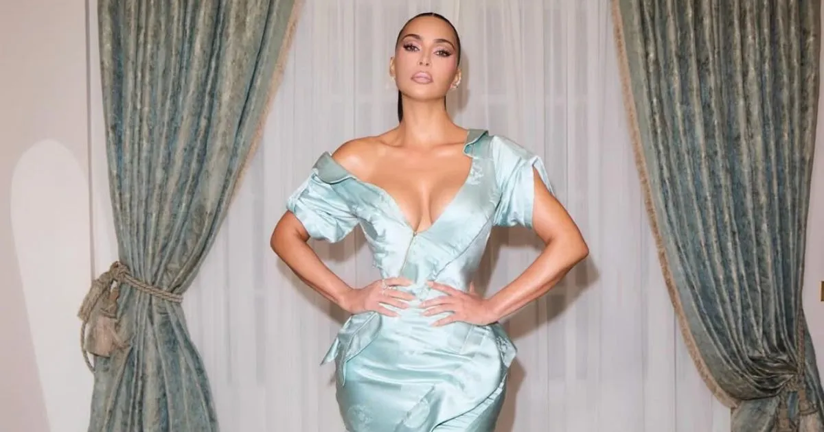 Kim Kardashian Menderita Aneurisma Otak, Stres Karena Kanye West
