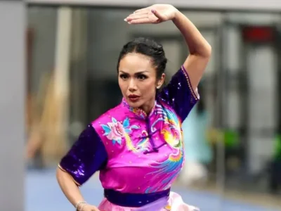 Krisdayanti berlatih wushu. Foto: Dok. Instagram @krisdayantilemos