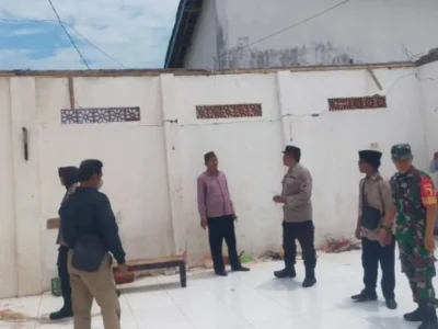 Kondisi asrama putri Pondok Pesantren (Ponpes) Syekh Abdul Qodir Jailani Situbondo. Foto : Dok BPBD Jatim