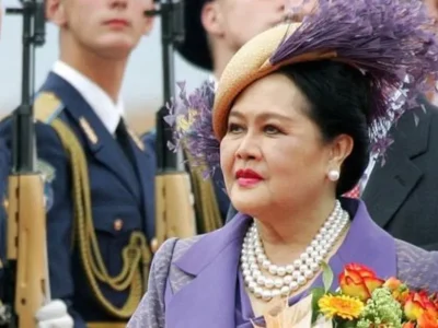 Ratu Sirikit. Foto : AFP/ALEXANDER NEMENOV
