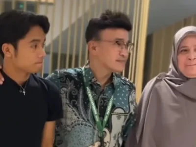Ruben Onsu bersama Maipa dan Betrand Peto sebelum berangkat umrah. Foto: Dok. Instagram @justrubenofficial