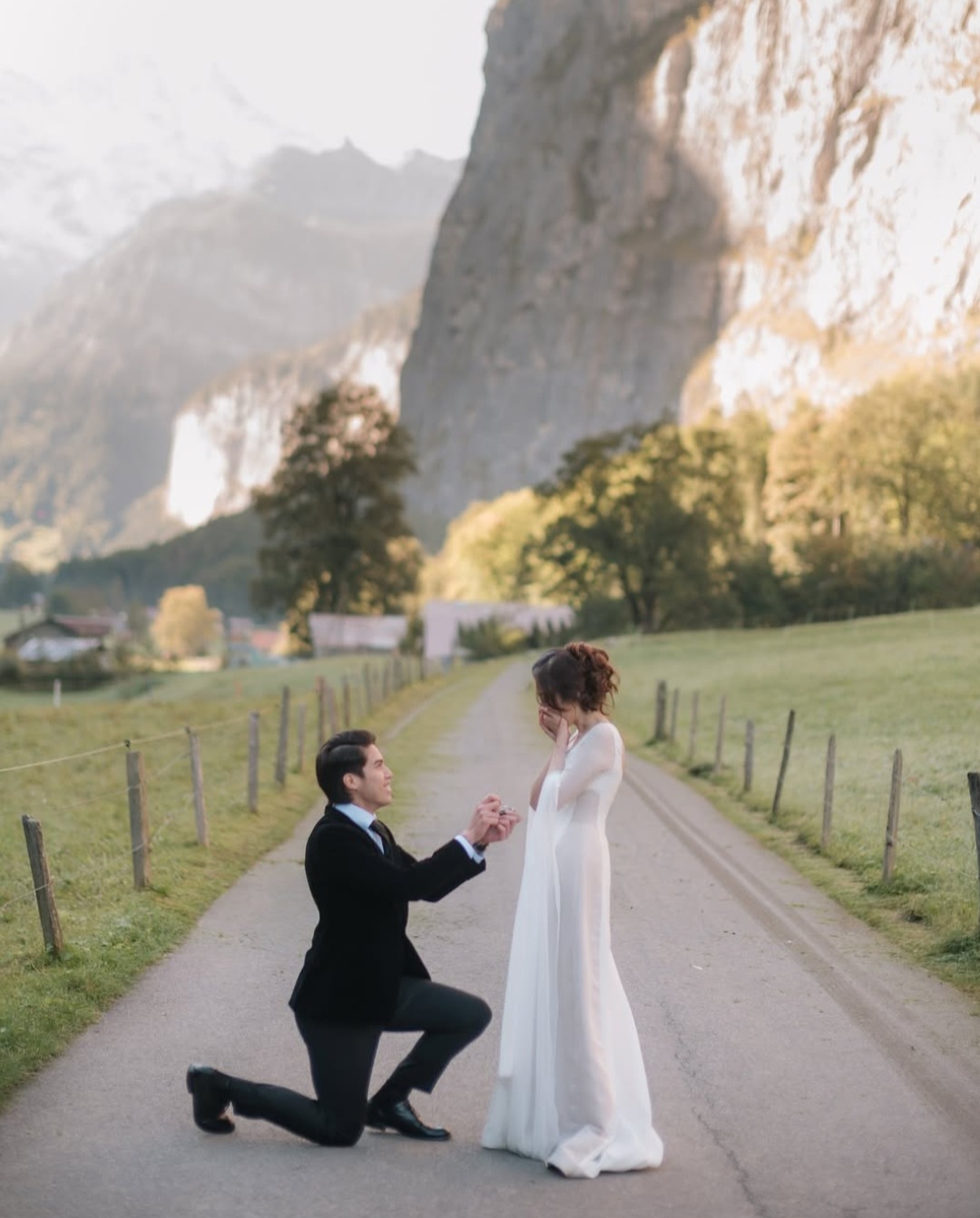 El melamar Syifa di Swiss. Foto: Dok. Instagram @syifahadju